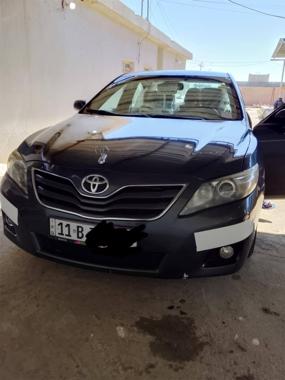 السلام عليكم 
كامري 2007 وارد امريكي مكينه 2400 كير محرك جديد تبريد كمبريسر موجود بس مشاده الباور بي صوت السياره حلوه مثل مواضحه بالصور كدامكم 
السياره بأسمي هزه جديد ورقم جديد رايدها ب88 وبيها مجال بسيط 
مكاني بغداد حي الجهاد 
***********
