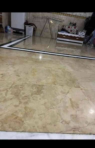 اللهم صلِّ على 🌼محمد وآل محمد 🌼🇮🇶

دار 155م  حي نصر مهندسين ركن طابقين مربع 
الاساس صب والسقف صب بناء حديث مثل ماواضح باصور والمكان مميز جدا والجيران ذهب صافي اشتري جار قبل الدار قريب عل شارع كربلاء. باشريط. شغل هندسي 
أستقبال وغرفة وصالة ومطبخ حار وبارد وصحيات داخلية وخارجية ومكشوفة والطابق الثانى 3غرف نوم وصالة وصحيات وسطح بناء حديث والمكان مميز جدا 
شغل جناي مثل ماواضح باصور 
السعر بعد المعاينة (365مليون بي مجال للشراي 
اتصل 

مكتب المشكاة للعقار 
***********
