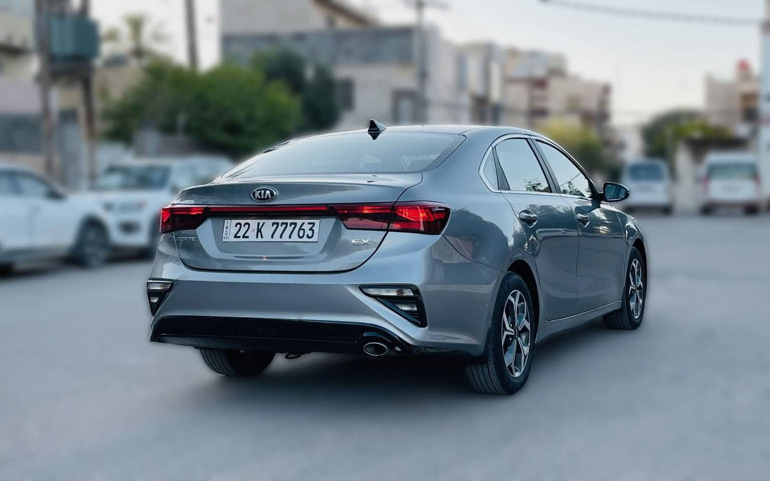 كيا فورتي 2021
فقط مبدل فقط باب ايمن وايرباك البردة طاك 
كير محرك مكفول 
للتواصل ***********
