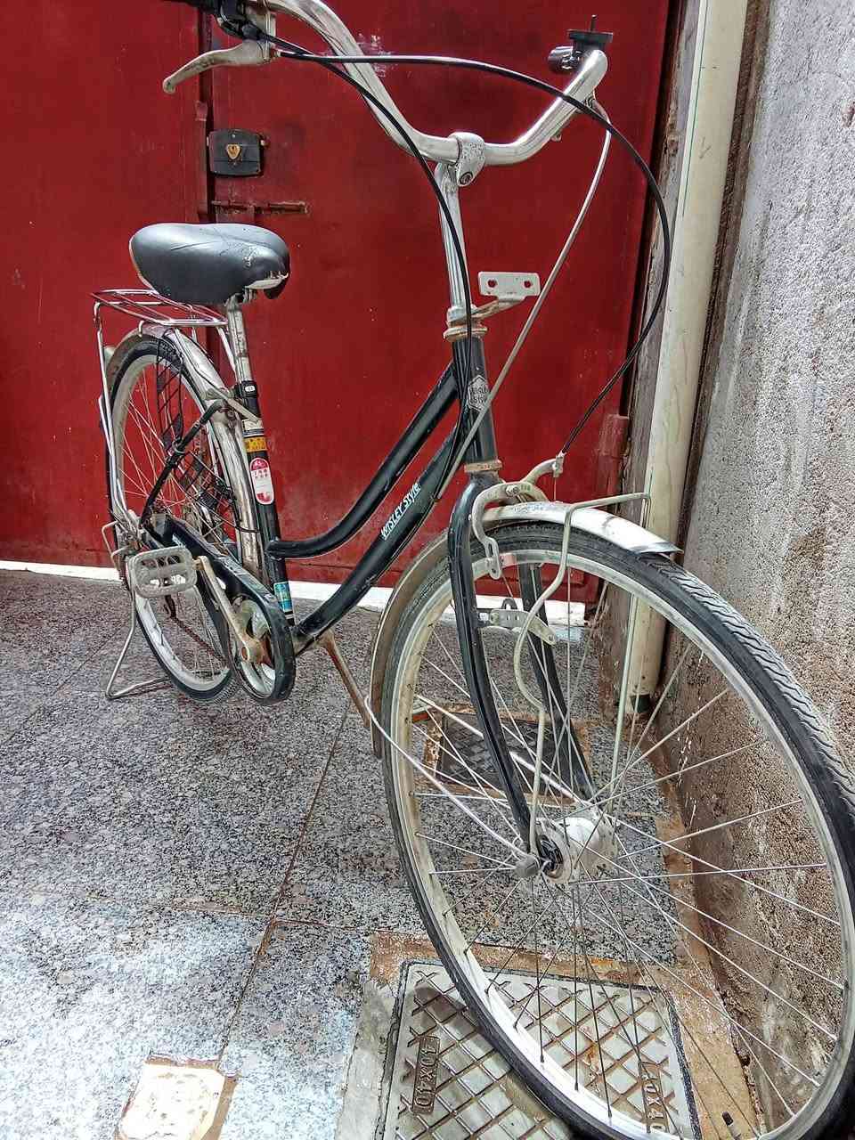 السلام عليكم
بايسكل حجم27 للبيع
كامل من كلشي ➕ گير سرعه
السعر80
النجف_حي الميلاد
واتساب/***********
