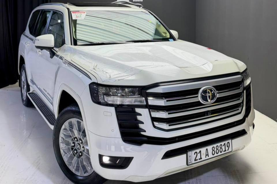 تويوتا لاندكروزر 2023 مواصفات GXR Plus – توين توربو، قير عادي
وارد شركة جيهان
ماشية فقط 31 ألف كم
كامل PPF
الضمان: 3 سنوات أو 100 ألف كم من الشركة
السنوية والبيئة والمحرك جديدة
ضربة لضربة بشرط، لا توجد أي فتحات أو صدمات
مواصفات داخلية وخارجية:
مقاعد جلد أمامية وخلفية
تبريد وتسخين المقاعد
شاشة سيستيم
صندوق كهرباء، أوتو هولد، بنش، كاميرا
دعسات، ثلاجة مركزية، سلاجة
5 أوضاع بريك مع بصمة لمقاعد الخلف
مواصفات كهرباء كاملة وقوية جداً

🟦 السعر  _ الطلب في التعليقات سيأتي إليك مباشرة 
                  فقط على الصفحة مو على كروب

القير والمكينة وجميع الأجزاء بشرط
السيارة على دهان الشركة الأصلي
المكينة 6 سلندر توين توربو
باسمي شخصياً

رقم المالك:
*********** – واتساب
