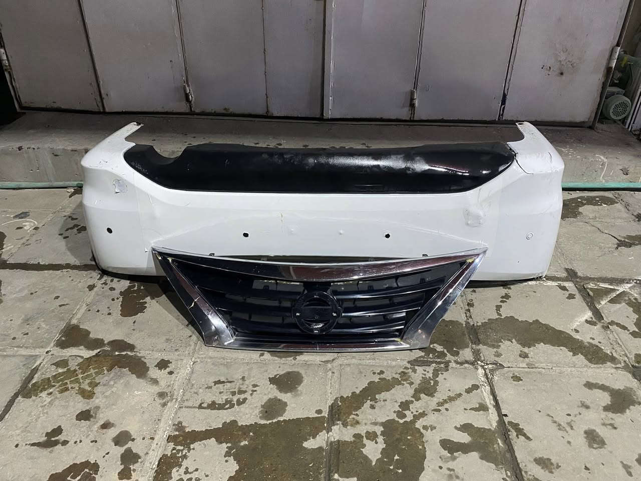 سلام عليكم دعاميه خلفيه وشباك نيسان سني للبيع قيم واخذ عنوان بغداد حي العامل تلفون ***********
