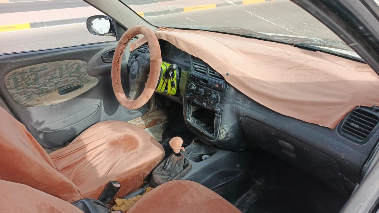 السلام عليكم سياره للبيع مكينه وكير جدد والبدي كدامك عوزها بس صبق راعيها مااندله اتعهدلك من السرقه سياره خدميه عوزها بس صبق كهرباىيات شغاله سعر 17 وبيها مجال رقم راعيها ***********   *********** انا مكلف بلنشر  عنوان البصره الزبير
