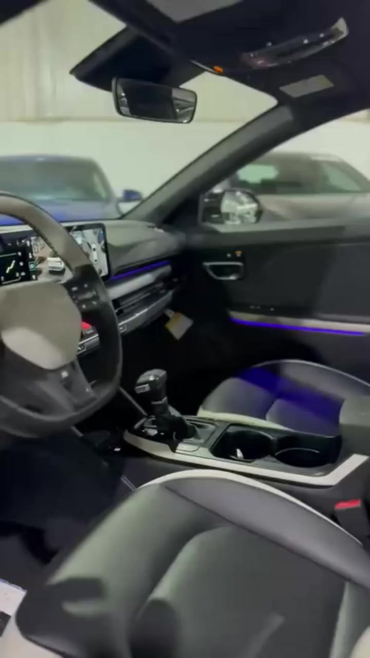 سلام عليكم 
للبيع او مراوس 
Kia K4 Gt
موديل/2025شكل الجديد كليا 
المواصفات/Gt
فوووووووول1/1المواصفات👇🏻 
بانوراما 
كشنات جلد+تدفئه تبريد 
كشنات كهربائي+خزن 
لايتات زينون LED
خمسه كاميره360درجه 
كاميره دواره 
رادارات امامي خلفي جانبي 
حساسات امامي خلفي جانبي 
مري هيتر 
ستيرن تدفئه 
داخل سبعه الوان 
تشغيل عن بعد 
بصمه ابواب 
اوتو هولد 
توقف ذاتي 
تثبيت سرعه 
انضمه قياده SPORT-Comfroid 
سايد بريك بصمه
شحن واير ليس 
حجم المحرك 1600تيربو 
ماشي 4الف ميل فقط 
بعد اهواي مواصفات 
ملاحظه/السياره بيها مسطره مال الجنطه صبغ فقط بدون ارباك 
بدون رقم تترقم شمالي فقط 
السعر(((210))) وبيها مجال 
العنوان اربيل شارع 100داخل المعارض معرض برج خليفه شركه سيروان عمر 
اللاستفسار ***********واتساب
