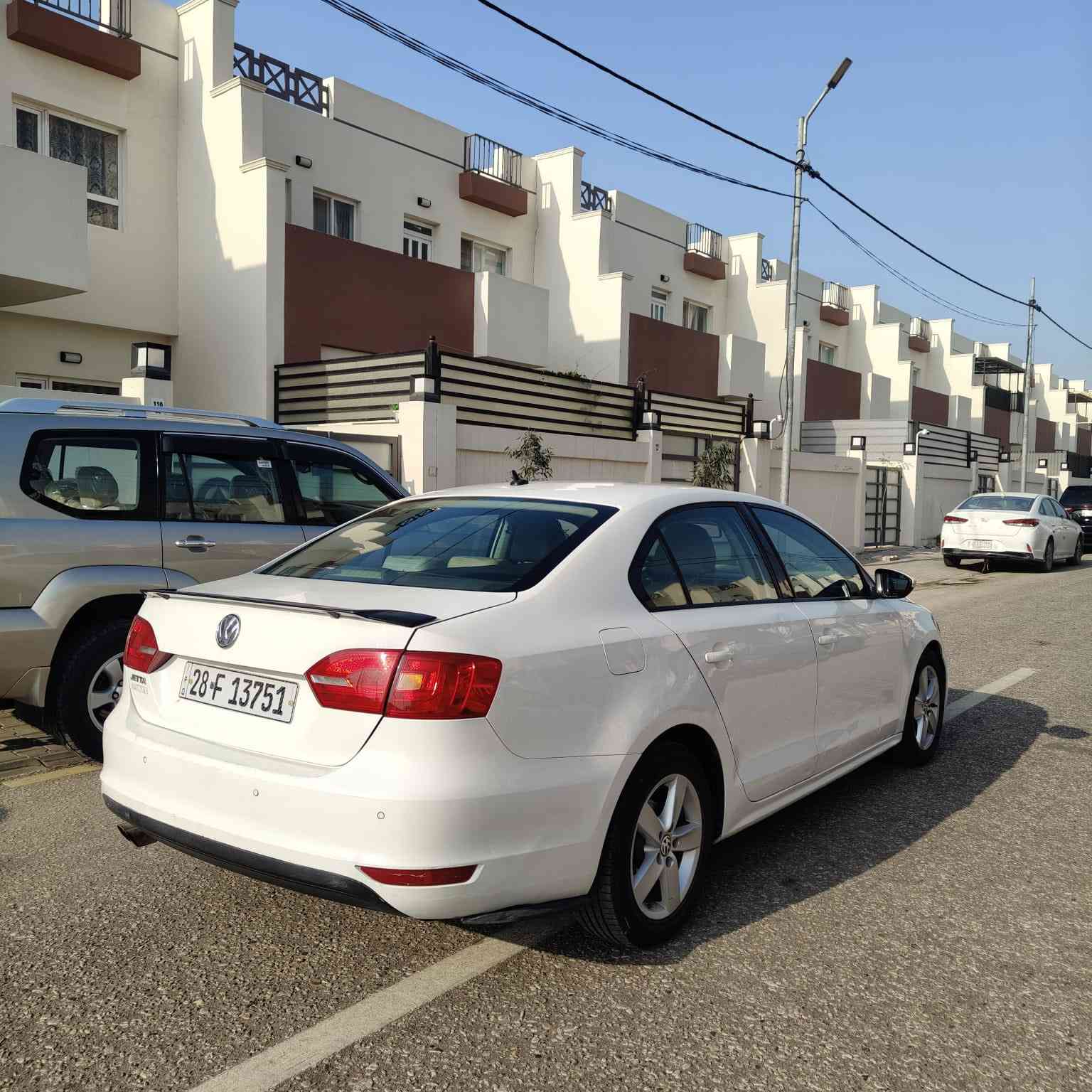 للبيع JETTA2012 وارد خليجي
الضرر جاملغ عكس السايق تبديل 
عداد المسافة 200 الف كيلو
مكان السيارة نجف
موبايل ***********
السعر 103$
