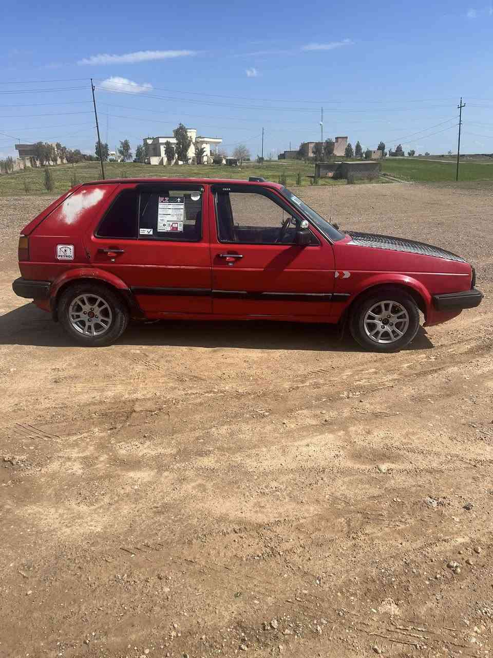 كولف للبيع  موديل95..رقم فحص أنبار…سياره جاهزه صدر تايرات كهربائيات كله شغاله..وغرفتهه حيل حلوه ..محرك بدايه صرف..أبيع حبل ومكفوله من العشائر والدوله ..السعر قفل. 16..خاص ما أجاوب..اتصل على ***********
