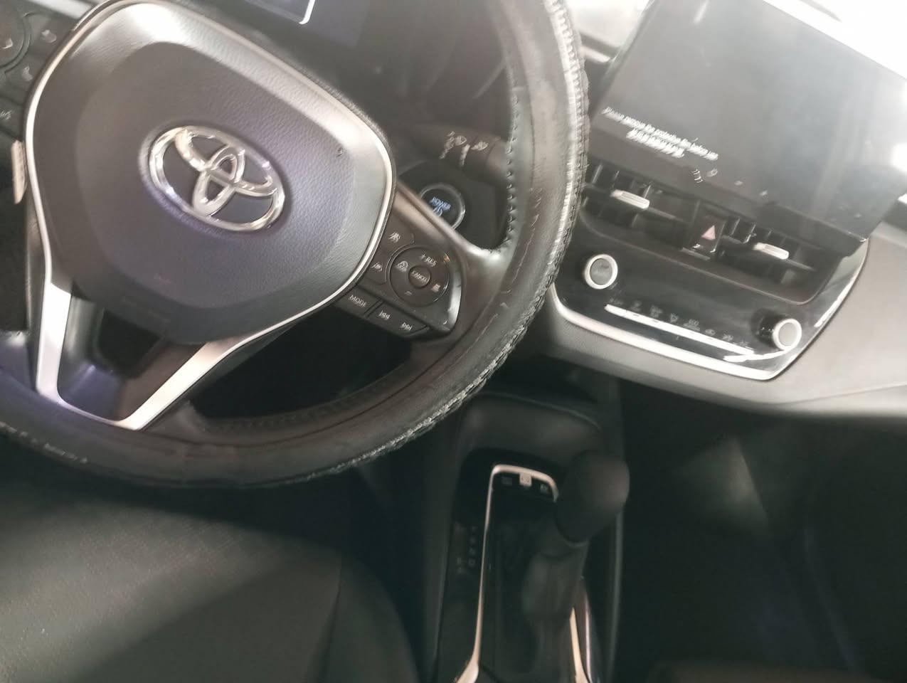 بسبب الوعود الكاذبة السلام عليك كورلا هايبرد موديل 25 مكفول فقط شخوط أسفل دعاميه موجوده في الصور ماشيه ٩٠٠٠ المواصفات ✅ خليجي 

✅ الموديل 2025
✅ سعة المحرك 1,8L
✅ مرتبط بناقل حركة أوتوماتيكي 
✅ عدد AIR BAG 8
✅ سلايد رووف
✅ لايت زينون + LED
✅ حجم الاطار 205/55R16 
✅ ويل كب 16
✅ مفتاح التشغيل بصمة
✅ دشبول ديجيتال 
✅ شاشة اصلية
✅ كاميرا 
✅ المقاعد جلد اصلي
✅ تتسع المقصورة ل 5 ركاب
✅ مثبت السرعة Cruise
✅ تحديد المسار
✅ المودات والأوامر الصوتية
✅ فحص أنظمة السيارة 
✅ حساسات ضغط اطارات 
✅ تبريد شاشة
✅ قطعتين تبريد
✅ هاند بريك بصمة
✅ نظام مانع الانزلاق 
✅ا ISOFIX    ايزو فكس
✅ اوتو هولد Auto Hold 
✅ اشارة في المرايا الجانبية
✅ مخرج منفذ الطاقة
✅ ا  Bluetooth 
✅ تطعيم الدواخل ألمنيوم /سعر ٢٣  و٣٠٠ رقم الهاتف ***********
