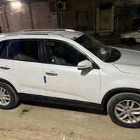 سورنتو موديل 15 وارد امريكي 6ستندر ضربه خفيفه بالبنيد واي قطعه مامبدل ...