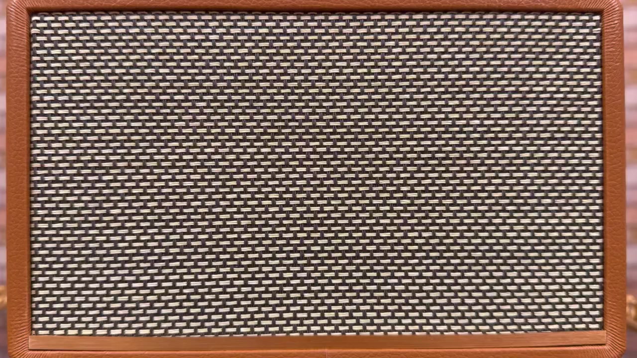 نصر من الله وفتح قريب إن شاء الله
سلام عليكم شباب سبيكر M28 جديد غير مستعمل 

للبيع سعر 40 مع توصيل رقم موبايل ***********
