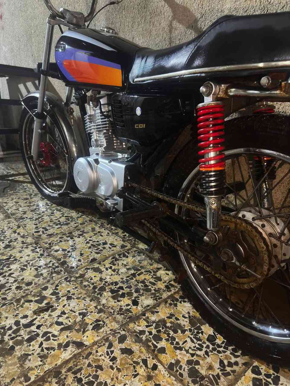 دراجة للبيع نامة مكينه ماممدود عليه صبانه شلعه معدل تخبل الدراجة ادوات بيهة رقم شاصي سعر 450 مكاني بصرة ابي الخصيب ***********
