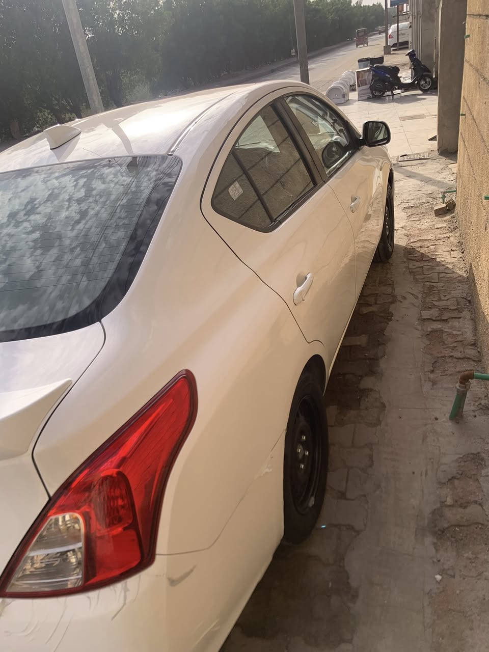 نيسان سني مديل24 كفاله عامه هندي
ماشيه 36 (للمراوس الانتره فورتي )
العنوان البصرة 
رقمي ***********
