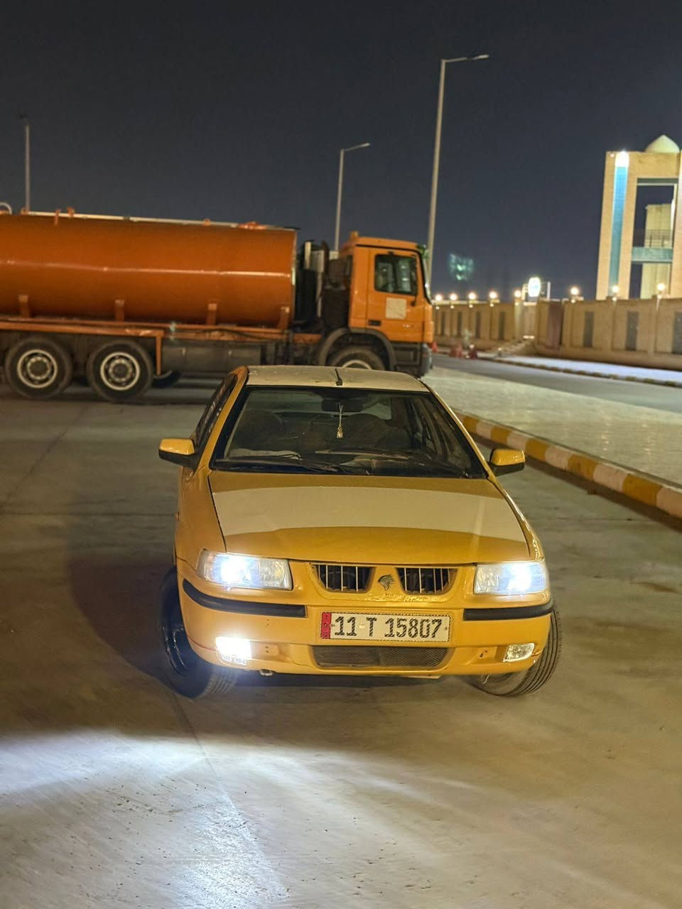 سلام عليكم سمند مديل11
رقم بغداد نكليزي
مصفره هيئه وغرامات 
تبريد شغال 
حداديه نص عمر 
مكينه جديده لاتبخير ولاتنقيص 
سياره خير من الله بس عوزه شويه تلحيضات
سعر 30وبيها مجال حك الجيه 
مكان السياره واسط مركز المدينة
رقم الموبايل 
***********

