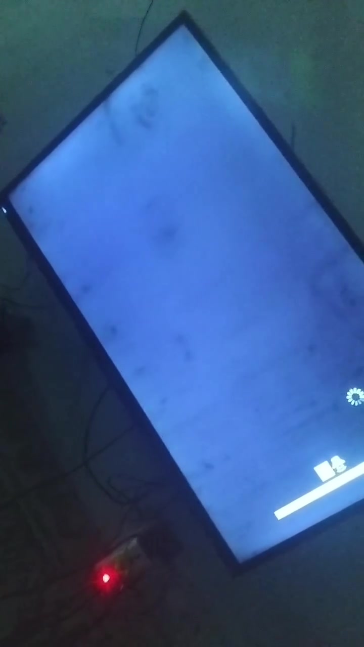 75 حجم 32 بيهه طكع جوه شاشه مابيه شي بدون نت يرهم الها ستلايت نت


**إذا كنت صاحب هذا الإعلان وتريد حذفه لأي سبب، رجاءا أرسل رسالة إلى الدعم الفني**