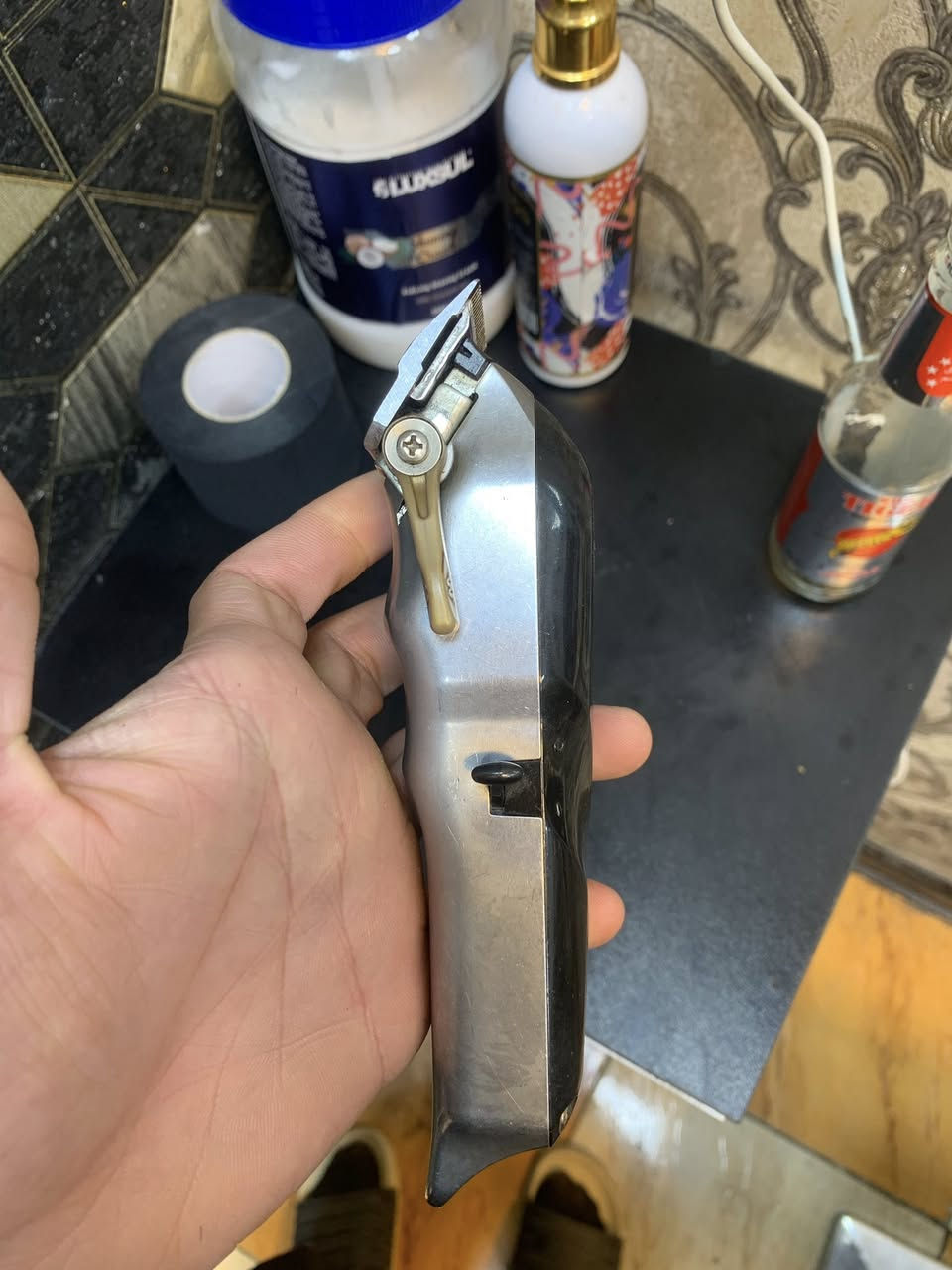 السلام عليكم مكينه سنيور امريكي اصلي مستخدمه فتره موس مالته الاصلي مضموم مشدودله موس مجك كلب  بس شاحنته ضايعه مكاني الدوره السعر 125وبيه مجال التواصل 
***********
