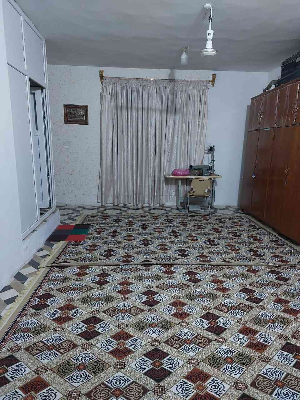 بيت في الراشديه شارع عشرين بدايه الشارع  مجاور اسواق ابو طيبة
متكون من طابقين مساحة 132ونص 
للاستفسار 
***********
***********
