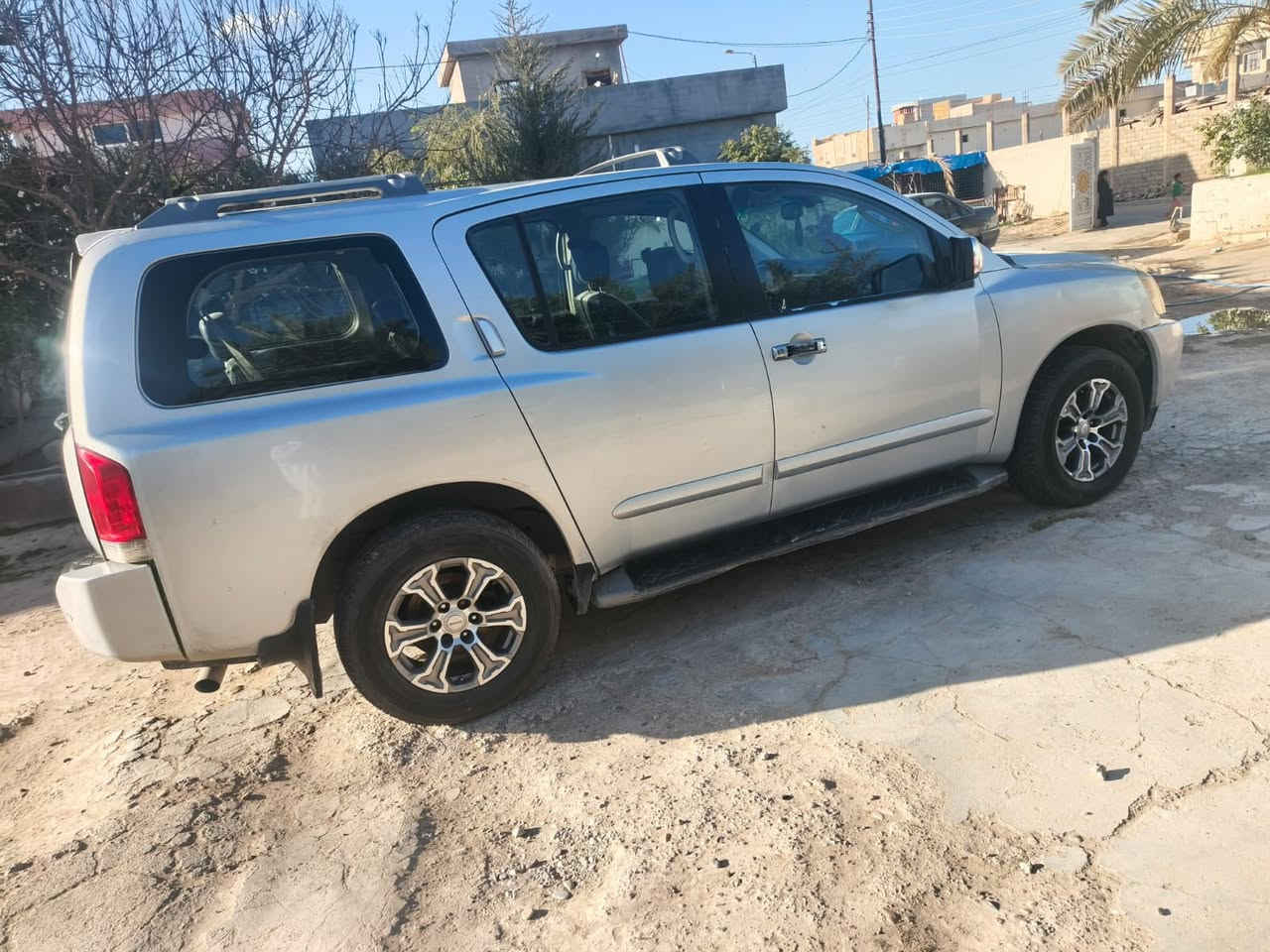 للبيع نيسان ارمادا موديل 2004 بدون صبغ رقم سليمانيه دولي السعر 90 وبيها مجال ترهم اقساط وترهم نقد وكلشي بسعرو  حسب الاتفاق 
مكان السياره صلاح الدين العلم
للاستفسار الاتصال على الارقام التاليه
***********
***********
