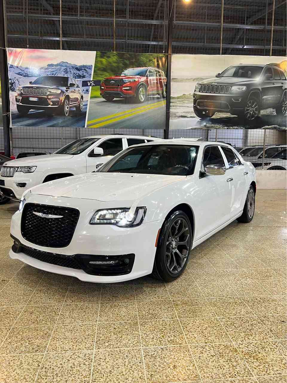 للبيعو مراوس .

كرايسلر 300 لمتد فول 

محدث كامل اس

موديل 2017 

دعامية دبل لحية بنرامة فتحتين شاشةجبير 

بصمة تشغيل عن بعد كشن جلد كهربا

گير محرك كفالة

رقم شمالي دولي سنوية2027 

تخم تاير جديدويالة اصلي
118 مايل

سيارة بل واقع احلا من صور 

بيها صبغ فقط قطعة وحدة  
باب 
مكان سيارةاربيل 

سعر235$  مناسب

و شرط سيارة جديدة و احلا من صور

 
***********📞
***********📞

كورك بيها واتساب أربيل, العراق
