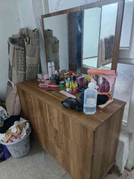 غرفەنوم للبیع 6قطعەویادوشک سعر290الف 
عنوان کرکوک 
***********
*********** كركوك
