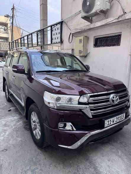 للبيع
تويوتا لاندكروزر 2016 بريمي
محرك 6 سلندر 
بنزين – اللون كرزي
ماشية 128 ألف كم

السيارة نظيفة جداً استعمال شخصي
مكينة + گير + شاصي على الشرط
جاملغ الأمامي والخلفي بارد (كما موضح في السونار)
ما محتاجة أي شي وجاهزة للاستخدام
سعر : 445 وبيها مجال 
للأستفسار : ***********
العنوان بغداد الكرادة
