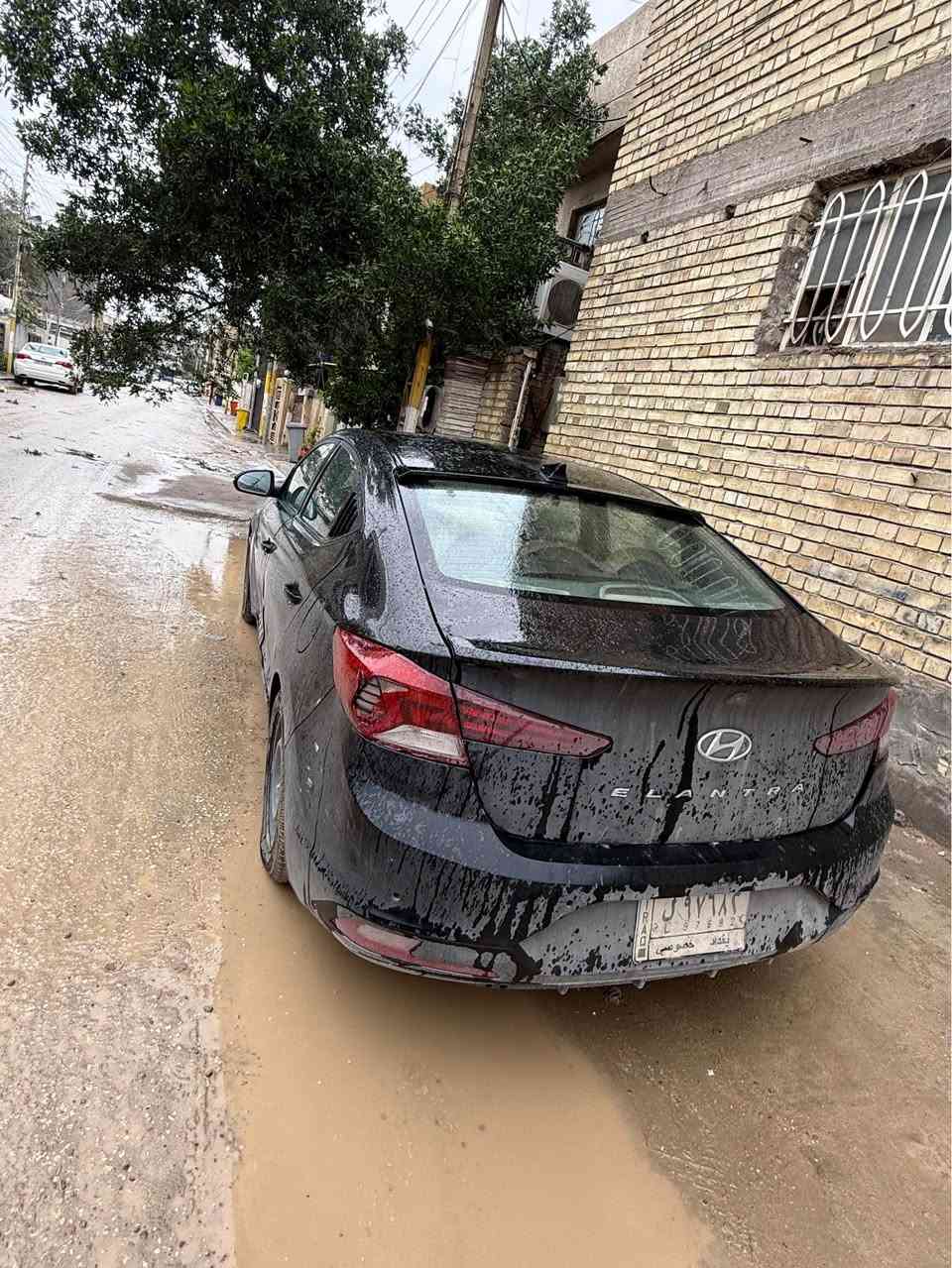 النترا 2019 كندي سيارة جانت بمكتب تعليم و بيها طخطخات موضحة بالصورة مكينه مكفوله كير محور AT مرغوب حدادية نص عمر 
كربائيات مكفوله 
تبريد بلادي 
مواصفات 
اشاير بالمري 
رادار خلفي 
ثلاث انضمه قيادة ￼ Sport Smart Normal ￼
تدفئة كشنات
كامرة خلفيه
سعر قفل قفل 100 ورقة  ما تنزل ربع دينار باسمي تحويل ثاني يوم 
*********** بغداد, العراق
