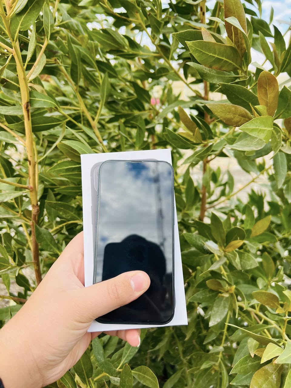 أعادة نشر بسبب الوعود الكاذبه إذا مو شراي لضل تواعد وتكول امس المنشور
السلام عليكم 

آيفون 13عادي 

ذاكره 128

بطاريه 91 

كفاله عامه 

نموذج M عربي شرق اوسط 

نضافه 100/100 

لون مميز نيلي 

دبل سيم كارت خطين مو خط واحد 

ملحقاته كامله الاصلي كارتونه  و شاحنه 

عنوان نجف حي النصر مهندسين 

للاستفسار اكثر خاص أو لاتصال علا رقم***********
