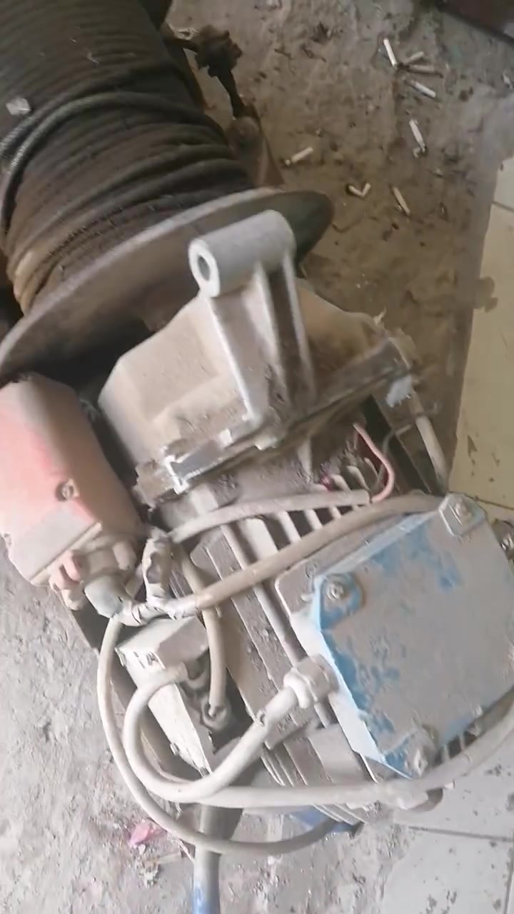 السلام عليكم موطور نحاله لبيع يشغل مابي شي الشراي جي خاص وهذا رقم مبايلي ***********
