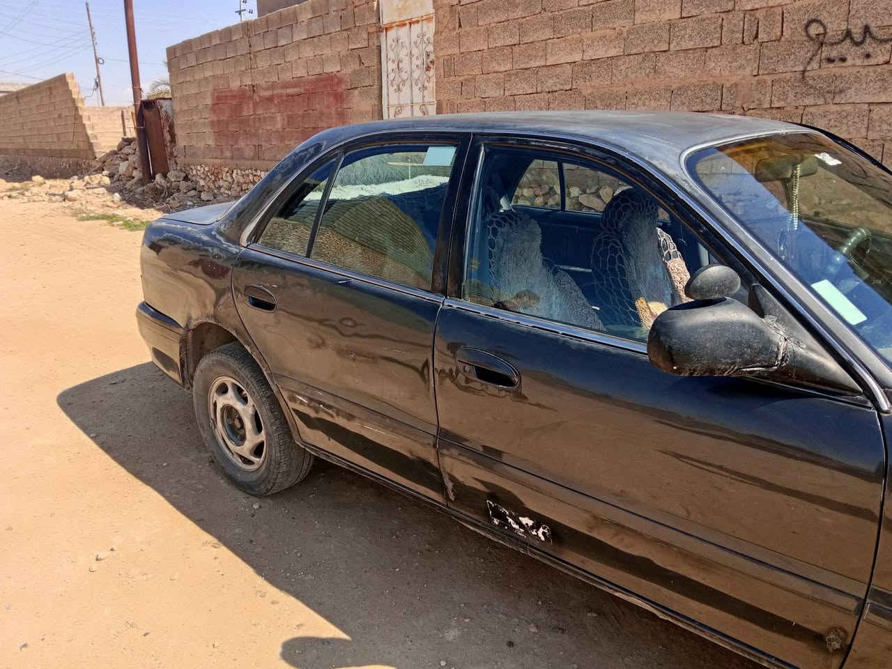 للبيع سوناتا2 موديل 93 لون اسود كحلي كير اوتوماتيك رقم الانبار .خصوصي السعر( 38) وبيهة مجال باقي التفاصيل   تجي تشوف بعينك الشراي اتصل ع رقمي ***********
