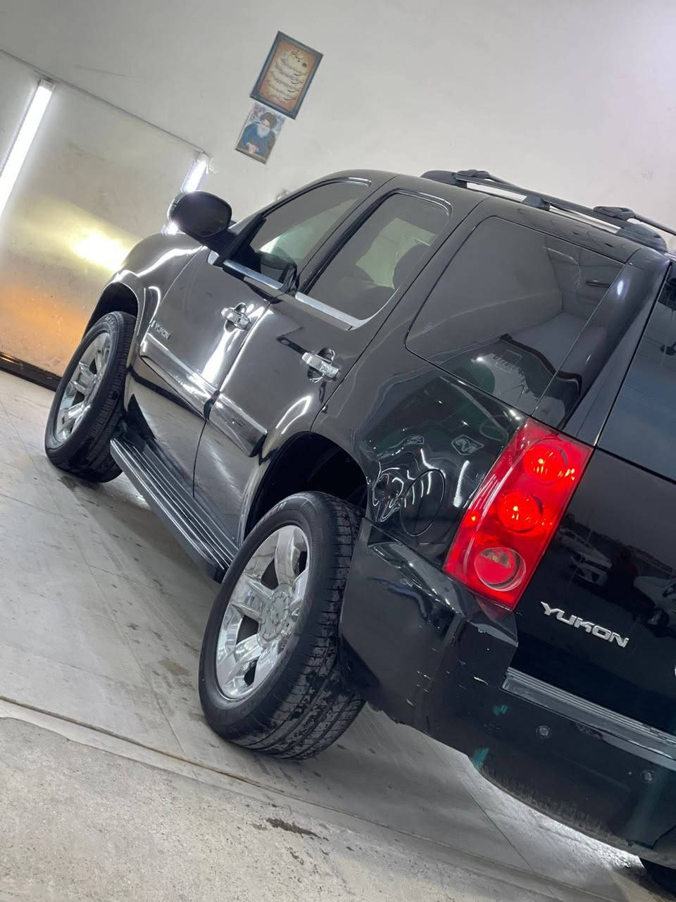 اللهم صلي ع محمد وال محمد
جمسي يوكن موديل 2008 ..ادوات ..ادوات ..دخول جديد سياره جديده بمعنى الكلمه  ..جاهزه من كلشي .كفاله عامه فقط بنيد بيه صبغ ..كير محرك بلكارتون ..كفاله من الكص والضربه والسرقه والعشائر ..مكان بصره السعر 88 بيها مجال قليل *********** بيع فقط بدون مراوس
