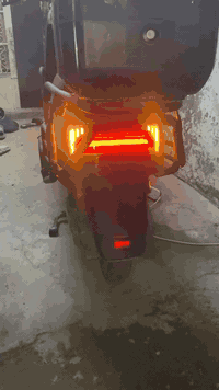 دراجه شحن شركه ياديه 318 ملف 2000 عدد بطاريات 5 مدري 6 دبل كهربائيات شغاله بك ليوره نضيفه كلش مفاتيح عدد 2 حساس شغال لايتات شغاله كلها سعر 700 وبيها مجال مكان بغداد البياع شارع 20 رقمي ***********
