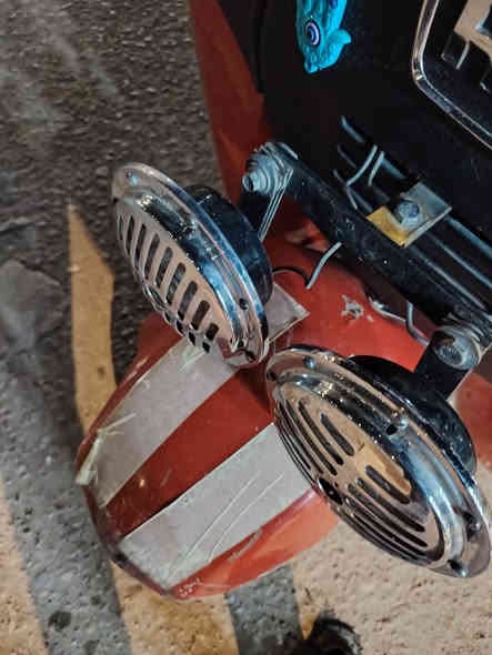 هورنات بوش إيراني مؤسسه للبيع الرقم ***********المكان حي الكرامه الدبيسات
