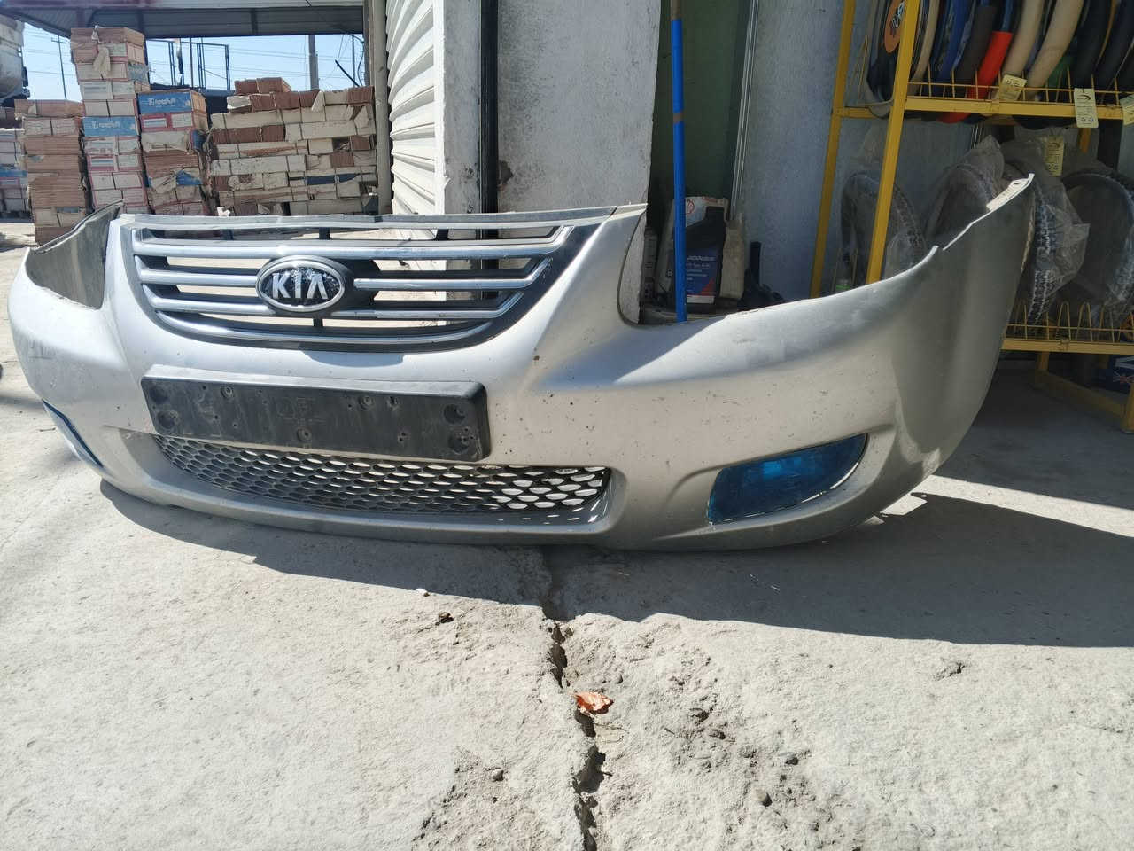 دعاميه اماميه سيراتو سبكترا 7/8/9
بلاديه مو تجاريه مع الكشافات والشباك والشبجه 
للبيع استفسار ***********
