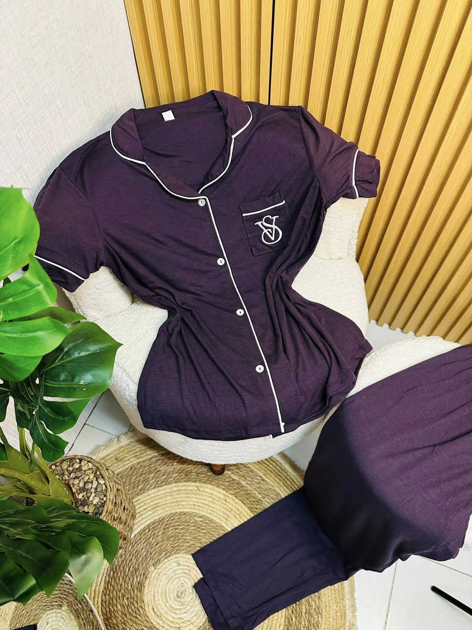 #تراك نسائي ✨
خامة فانيله زبده صيفي 
قياسات m_l_xl_2xl_3xl
متوفر ب3 ألوان ♥️💜💙

⤵️🫰🏻

للحجز والاستفسار يرجى مراسله الصفحه
رقم هاتف واتساب ***********
توصيل بسماية 1000
بغداد 5000
محافضات 6000
يوجد دفع عن طريق الماستر كارد ✅💵
