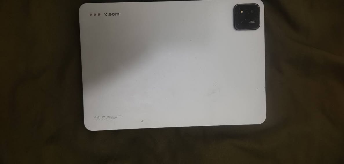 ايباد شاومي باد 7
ذاكره 12/256 نضافت الجهاز 99٪ 
ملحقات كامله من كارتونه وشاحنه 45 واط وحافضه للبيع السعر 400 وبي مجال بصيط او امراوس حسب القناعه مكان بغداد مدينه تواصل واتساب ***********
