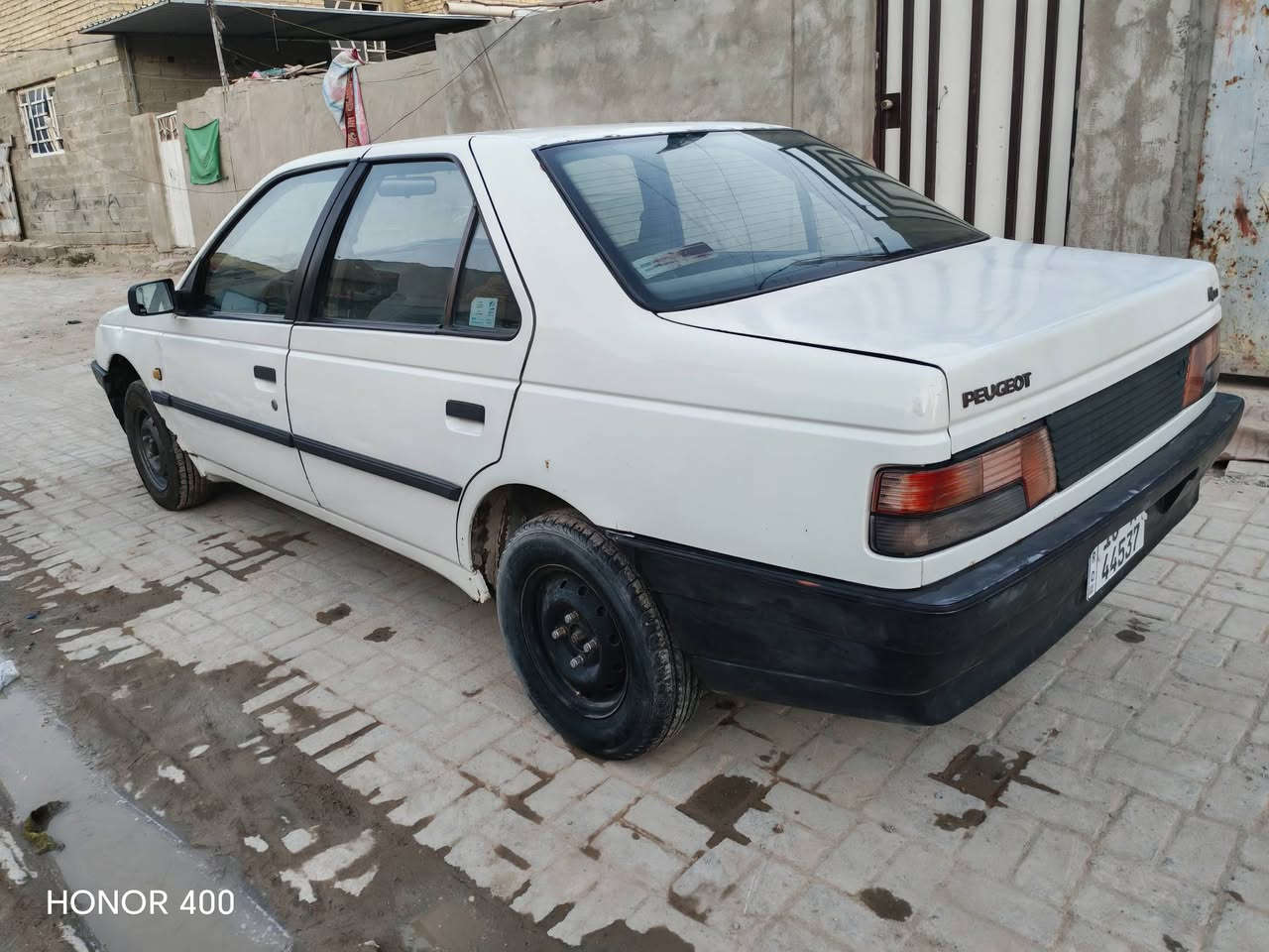 بيجو روى 2010 رقم بابل باسمي دولي تحويل تاجيات
تبريد شغال
كير تمام 
كهربائيات شغاله
يراد لها ترتيب 
كشرتها حلوه مثل ماوضحه
بيها مكينه تبخر 
وبيها خياسات بجاملغ الخلفي والامامي من جوه 
صدر جديد بدلته دبلات وبوش كله جديد 
طستها كلش حلوه 
بيها زوج تايرات جدد 
وزوج نص عمر الخلفيات
عارضها ب٢٥ وبيها مجال جداً بسيط 
مكانها بغداد الغزالية

للاتصال  ***********
