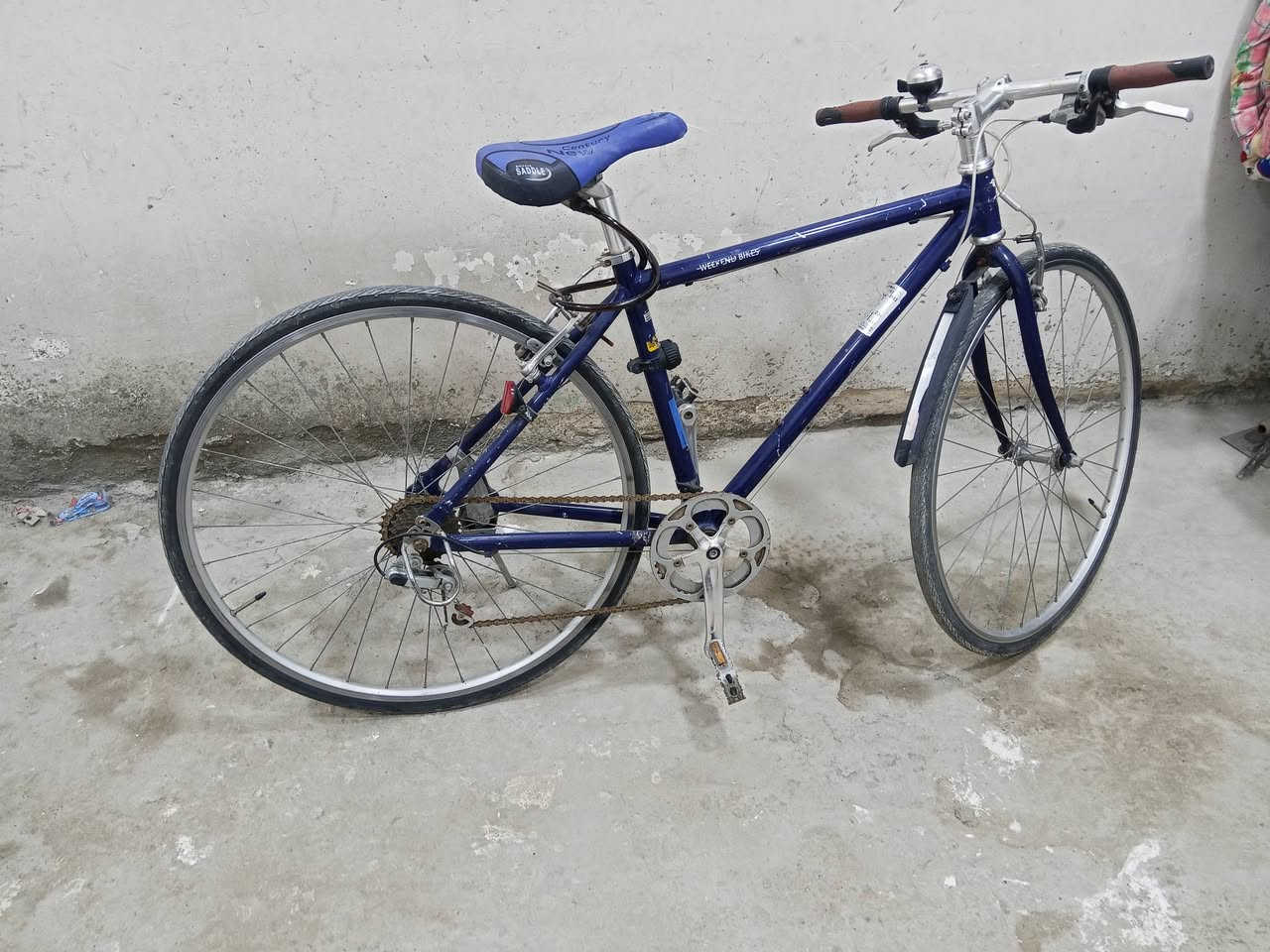 السلام عليكم بيسكل c700 للبيع نظافة عامة كلة شغال وممتاز حلو بسياقة مرتب ونضيف  السعر 140 وبي مجال شراي اتصل فقط  واتساب متواجد ***********
