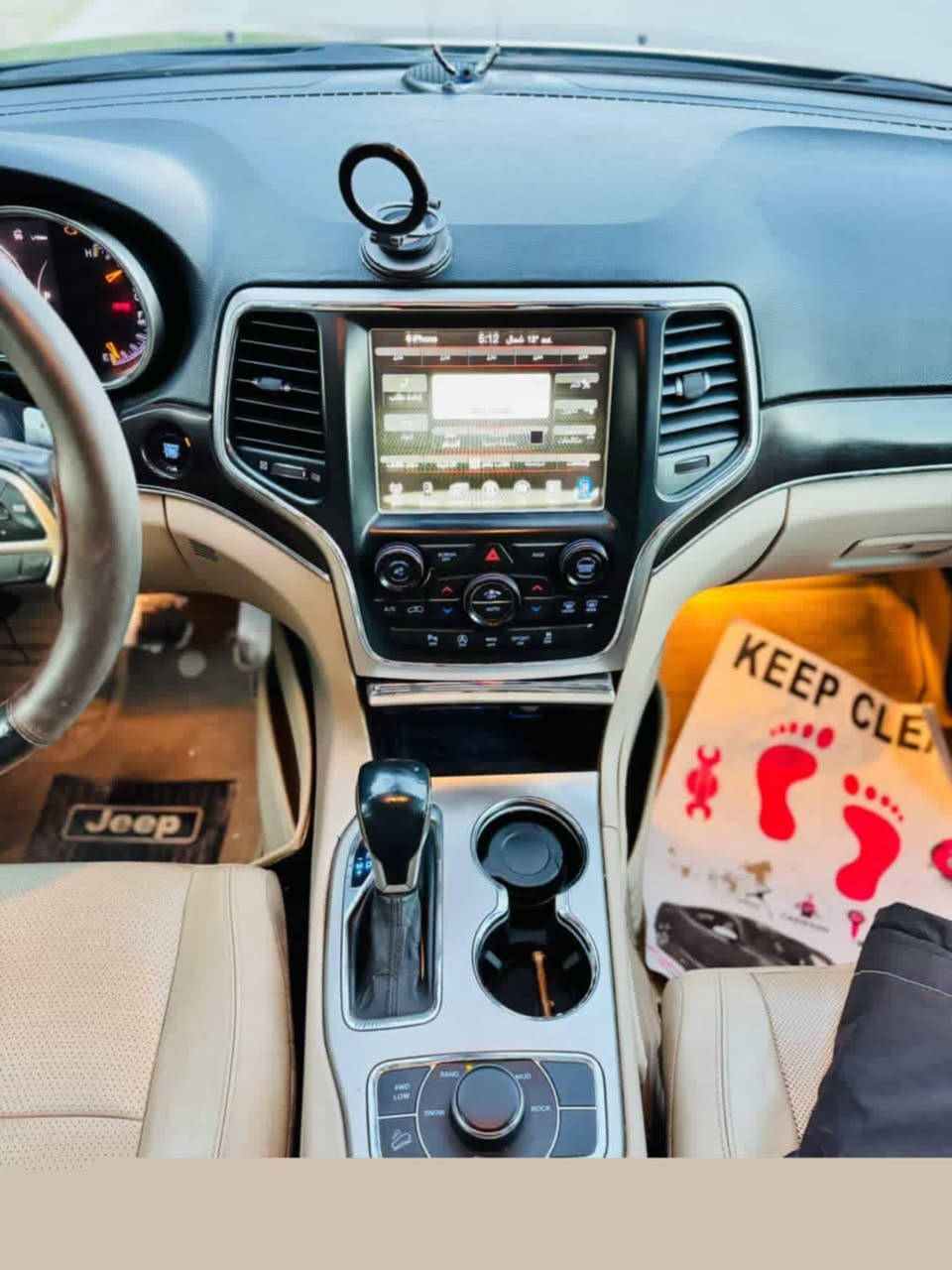 Limited - 2017 جيب كراند شيروكي /
وارد خليجي
Jeep Grand Cherokee 2017 - Limited
المحرك : 6V / 3.6
المواصفات:
مع قرص تحكم بوضعيات الدفع الرباعي والقياد 1 *
- وضعية السبورت مع شفتات خلف الستيرن
- الغاء وتشغيل وضعية ال Eco وال Auto Stop لاطفاء المحرك عند التوقف في التقاطعات
- كشنات جلد كهربائية
- تدفئة وتبريد المقاعد الاماميه و سترين +مقاعد خلفيه تدفئه
- شاشة كبيرة
- سقف بنوراما
- حساسات
-تشغيل عن بعد
- مانع انزلاق
- مثبت سرعة
- صندوق كهربائي مع اغلاق شفط
- نضام بيركات ABS
- كل مواصفات السيارة الفول Limited
الحادث: بالعراق
- موضح بالصوره بيها صبغ جاملغ وخشم البنيد 
الرقم : اربيل - بإسمي ، تحويا ، مباشر
مكان السياره كربلاء
***********
السعر ( 220 وبيه مجال بسيط )
