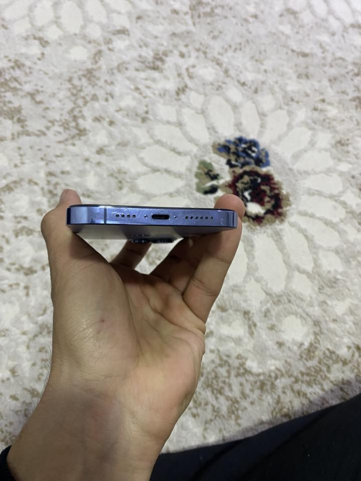 ايفون ١٣ برو ماكس جهاز نظيف مبدل فقط شاشه نوعيه زينه فيس ايدي شغال ذاكرة ١٢٨ بطارية ٨٠  جهاز نظيف كلش ماكو وياه ملحقات فقط الجهاز  السعر ٥٠٠ وبيه مجال وبيك خير وتدلل  للاتصال *********** مامتواجد عل فيس
