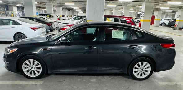 السلام عليكم 
كيا اوبتما 2017 fe
قطعه وحده صبغ فقط قبغ الجنطه 
كير ومحرك كفاله 
لون نفطي 
رقم اربيل   
تحكم ستيرن جهتين 
كامره خلفيه 
شاشه صغيره 
تبريد بيانو 
السعر 125 
مكان بغداد 
*********** بغداد
