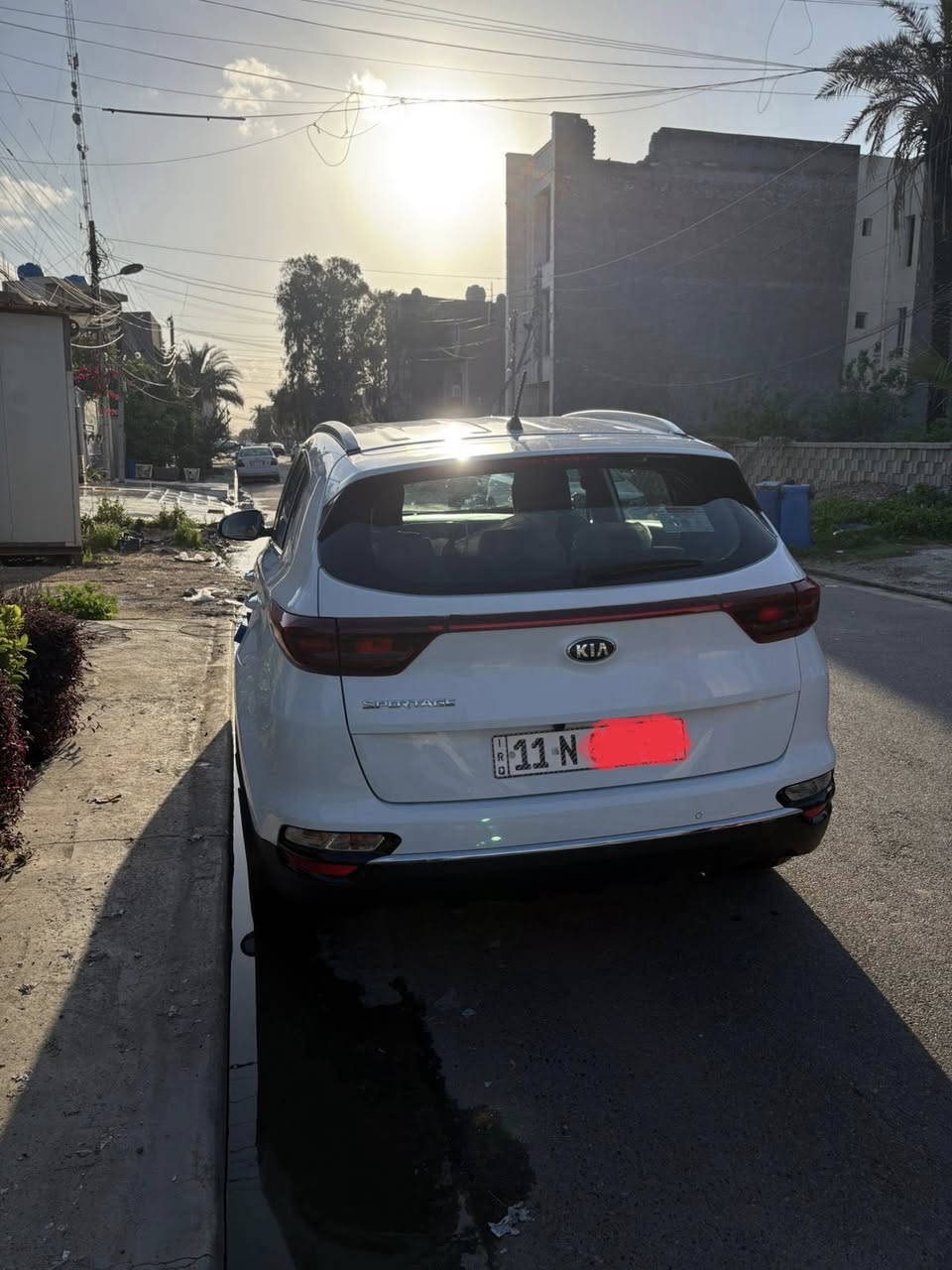 للبيع

كيا سبورتج موديل 2020 
اللون ابيض
الممشى: 73,000 كم

محرك 2000 سي سي
كشنات جلد
تحكم ستيرن
تبريد قطعتين 
باقي المواصفات الخليجية كاملة

السيارة نظيفة جدًا، استخدام شخصي
بدون صبغ أو تصليح، فحص جاهز ✔️
جاهزة من كل شيء وما تحتاج أي مصروف

السعر: 22,000$

للتواصل: ***********
متوفر واتساب / بغداد
