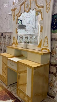 :غرفه اخشاب جديده + الخشاب تسكام مو سوكي ونضافه (100./.) سعر 900 وبيه ...