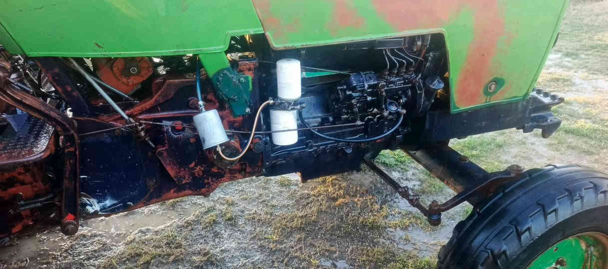 السلام عليكم للبيع مكينه سيرت موديل 96مكينه كتاب شركه تخم تاير جديد باور ستيرن باتري كرهبايات اضويه كلها شغاله مكينه مكفوله كفالة عامه من كير اكسن محرك هودرليك مكان بابل جبله قرب الخط السريع ***********
