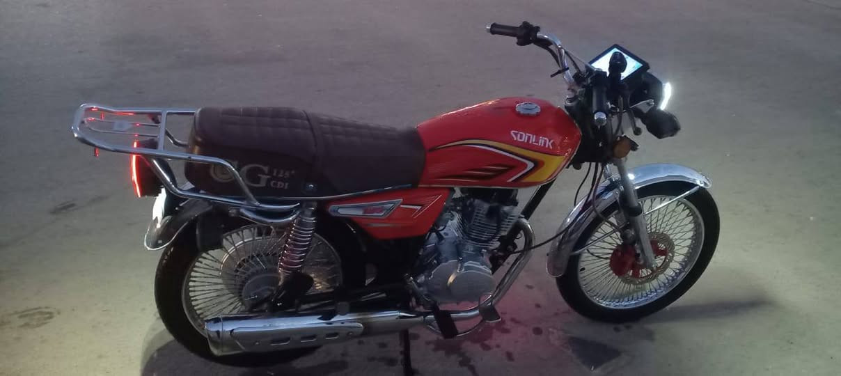 سلام عليكم تايكر سكنر 3اوراق 2025مكفوله كفاله عامه مكاني كوت مركز المدينه السعر ب650الشراي يتصل واني بخدمته ***********
