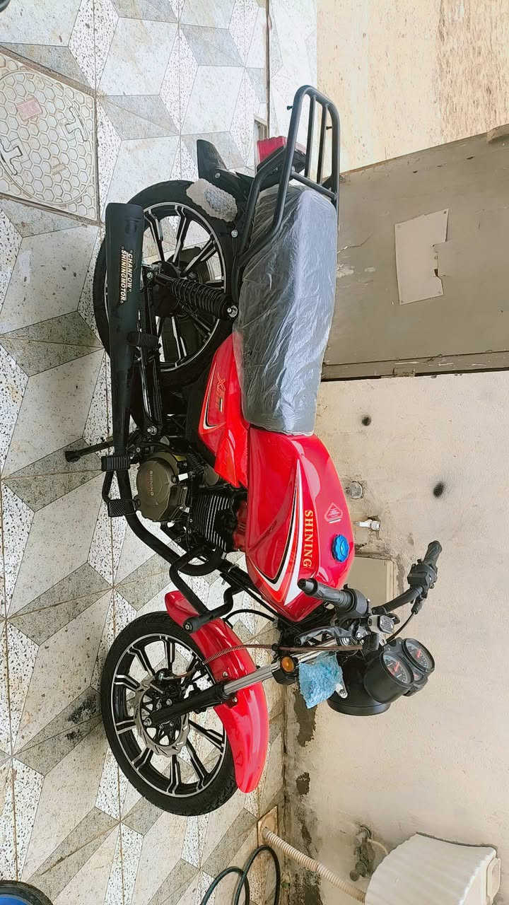 السلام عليكم
دراجة دايون سونيك الأصلي ابو الختم موديل صار خمس ايام من طالعة من معرض مجمع الكرار اوراق اصلية كاملة بأسمي من الوكيل شرط بوجهك للترقيم دراجة ماشيه 700 متر بعدهي بدهن الشركة مواصفات راقيه مكينة150 ويل كب سلف الشراي بخدمته السعر مناسب 
*********** واتس اب
