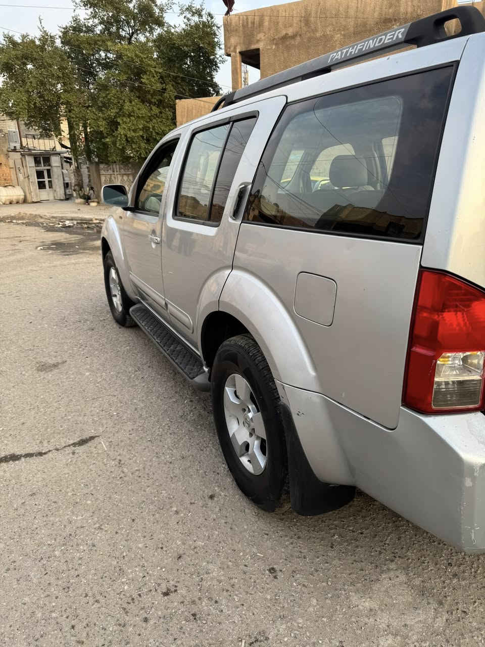 نيسان بافندر 2007
سياره جداً نظيفه
رقم بغداد تحويل مباشر
حجم المحرك 6سلندر
ضرر السياره جاملغ عكس السائق
 وشي بسيط بالتكمه
مكان السياره بغداد
السعر(85) وبيها مجال بسيط
للاستفسار ***********
***********
