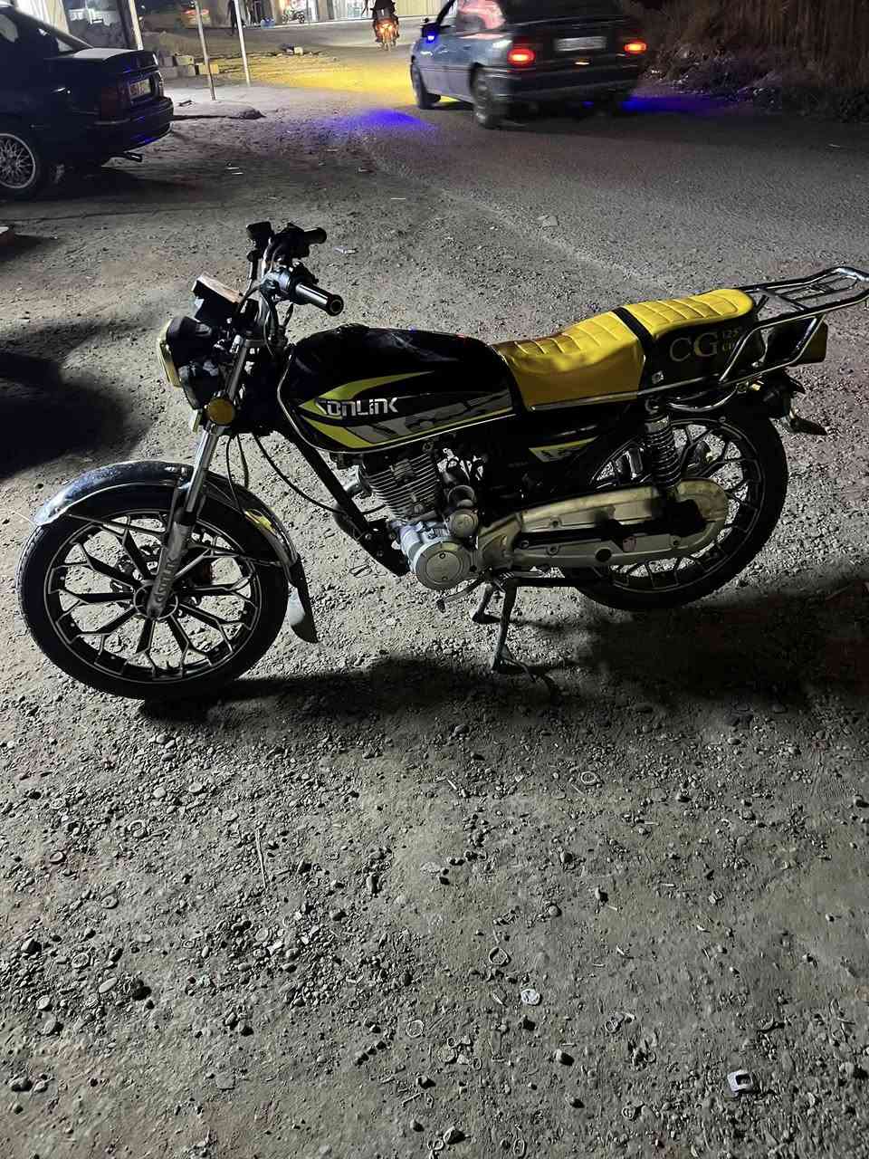 السلام و عليكم دراجه ايراني سونك 2024.
دراجه مكفوله كفاله عامه اوراق موجوده دراجه جديده بمعنى الكلمه. دراجه 5. نمر. العنوان ابي غريب الحمدانيه. 

***********
