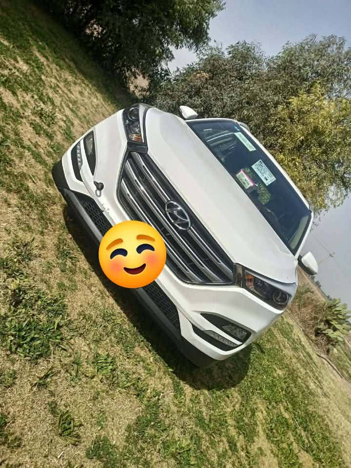 السلام عليكم توسان خليجي موديل 2018 بيها طخه مأشرة بالصورة محرك كير كفاله
بأسمي تحويل ثاني يوم
 رقم بغداد نكليزي 
ماشية 95 الف حقيقي السعر 185 ورقة غير متواجد على الفيس بوك 
للاستفسار أتصل على الرقم التالي
***********
