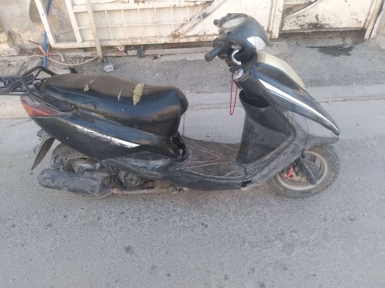 سلام عليكم دراجه بريز البيع ٣٠٠ الامين الثاني ***********
