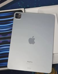 ايباد 11 برو الجيل الرابع M2 ذاكرة 256 اصدار 2023  السعر ٧٠٠ البطارية ...