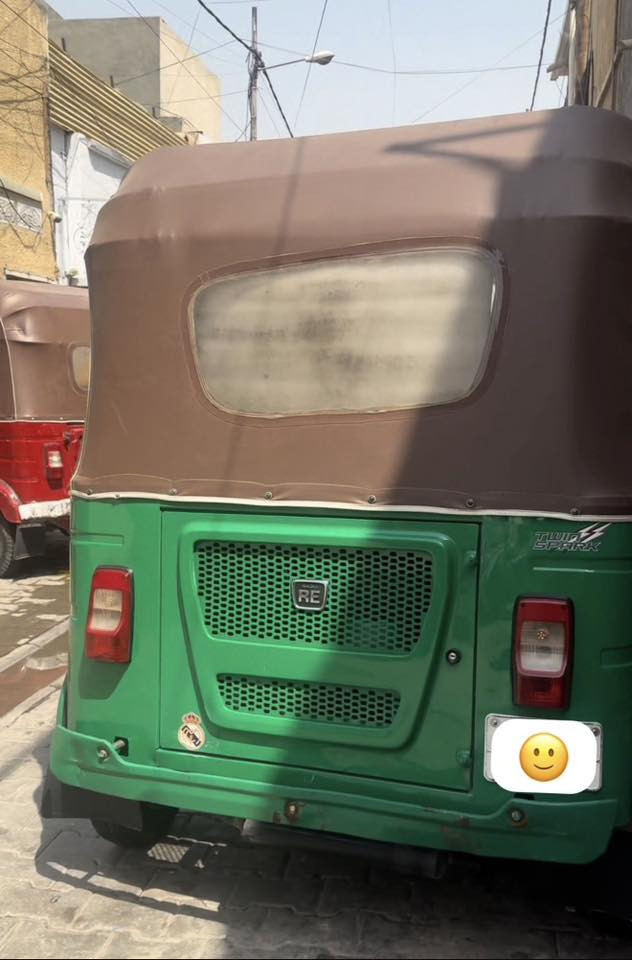 سلام عليكم تكتك مديل ٢٢شهر ٦ مكينه مكفوله الاتصال ***********
