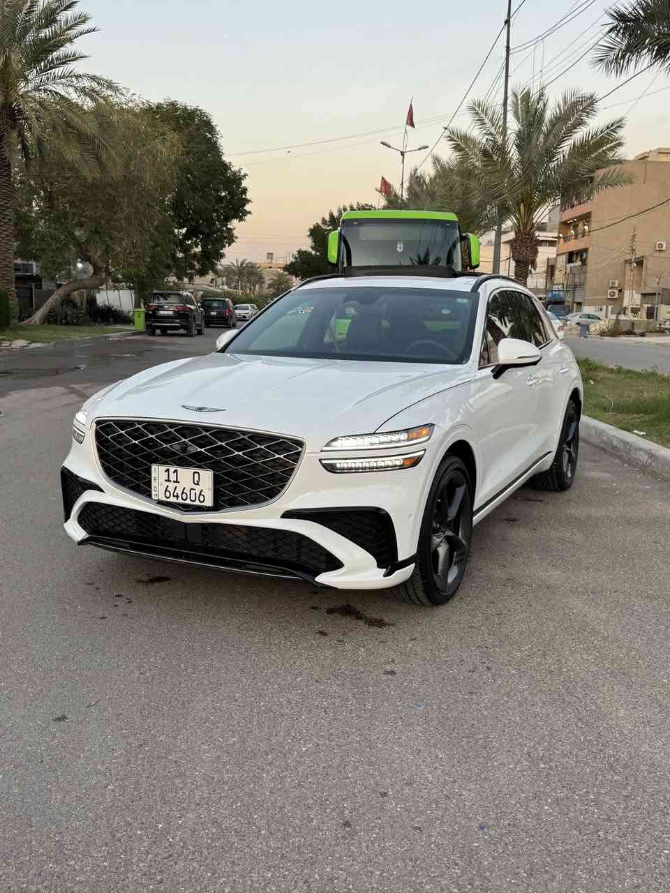 السلام عليكم
يمكن اول سيارة 2026 تنعرض للبيع 

Gv70 سبورت برستيج 2026

رقم بغداد شهداء وكالة ومكاتبة وعقد اسوي باسم المشتري 

بعده السيارة بلزكات الشركة 

مبرمج الواقع الافتراضي  اللغةً العربيه 

فول الفول 

الشكل الجديد 

ماكو داعي اذكر الموصفات 

حادث جاملغ ربع مصبوغ وبنيد مبدل ومصبوغ 

باقي السيارة مكفول كفالة من الشخط وتكحيل زلغ مابيه السيارة 

🔴ارباك راجع سستم شرط الفحص 🔴

🔴شواصي مكفولة 🔴

ماشية  4000 كيلو متر 
يعني 2485 ميل. زيرو السيارة 
السعر 335 قابل للتفاوض
 
مايعجبك المنشور اذكر الله 💐💐

مكان بغداد 

***********
